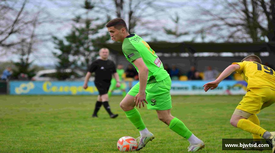 无畏向前，力争登顶